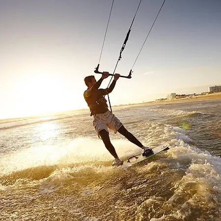 Pour 6 Sur La Grande Plage, St Gilles
