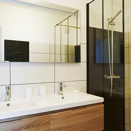 Appartement Pour 6 Sur La Grande Plage, St Gilles