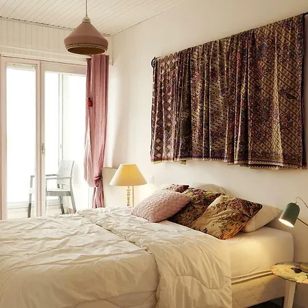 Pour 6 Sur La Grande Plage, St Gilles * Saint-Gilles-Croix-de-Vie