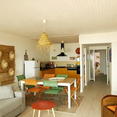 Appartement Pour 6 Sur La Grande Plage, St Gilles *