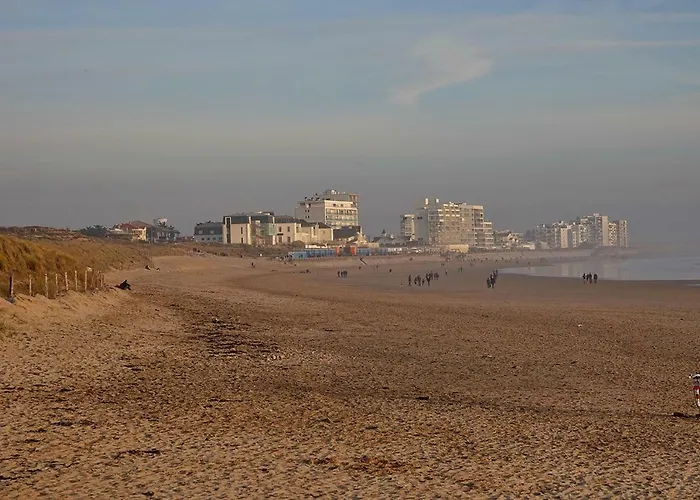 Pour 6 Sur La Grande Plage, St Gilles *